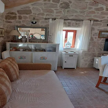 Kamenice - One Bedroom With Terrace * Gruda