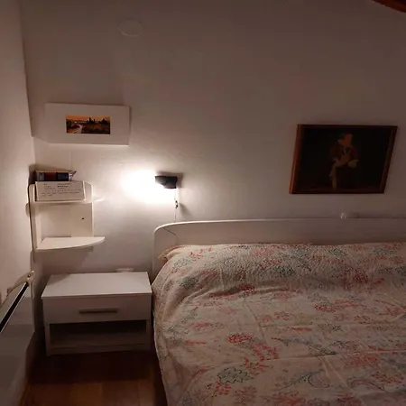 Semesterbostad Kamenice - One Bedroom With Terrace